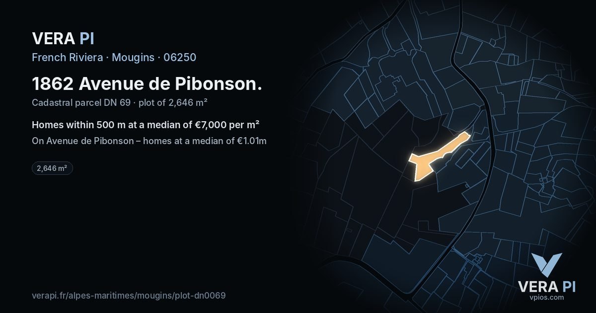 1862 Avenue de Pibonson, Mougins at night – the plot lit, the parcels around coloured by the prices near them