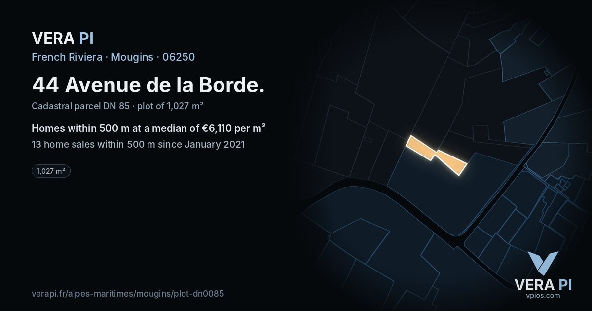 44 Avenue de la Borde, Mougins at night – the plot lit, the parcels around coloured by the prices near them