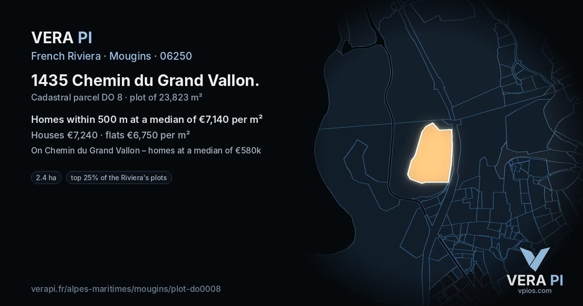 1435 Chemin du Grand Vallon, Mougins at night – the plot lit, the parcels around coloured by the prices near them