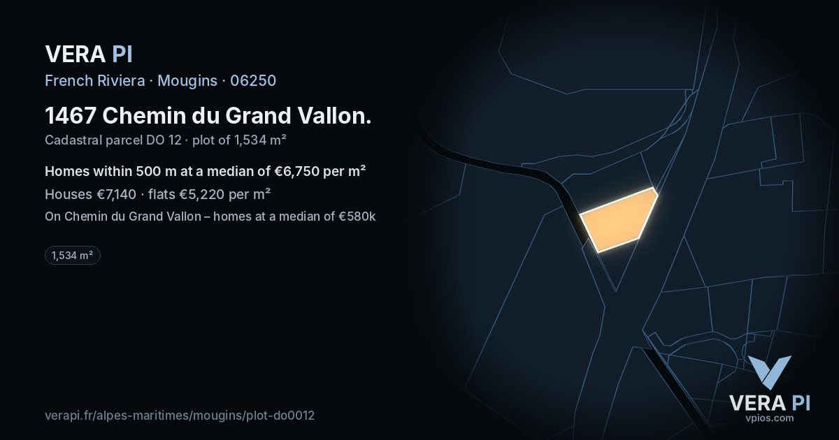 1467 Chemin du Grand Vallon, Mougins at night – the plot lit, the parcels around coloured by the prices near them
