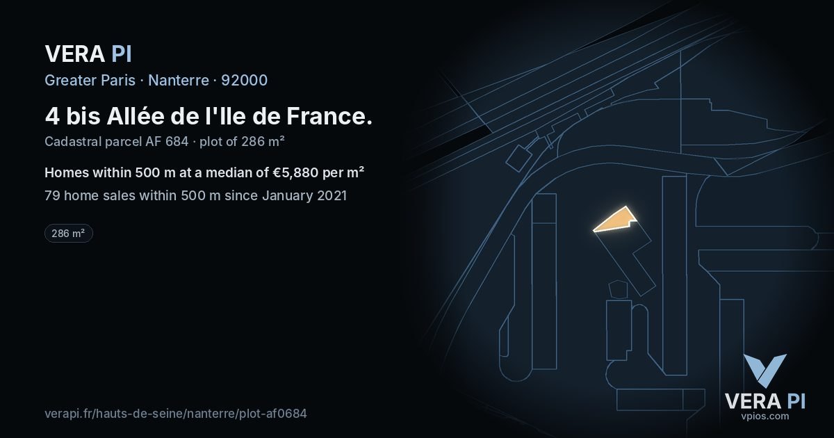 4 bis Allée de l'Ile de France, Nanterre at night – the plot lit, the parcels around coloured by the prices near them