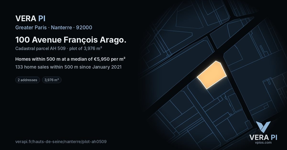 100 Avenue François Arago, Nanterre at night – the plot lit, the parcels around coloured by the prices near them