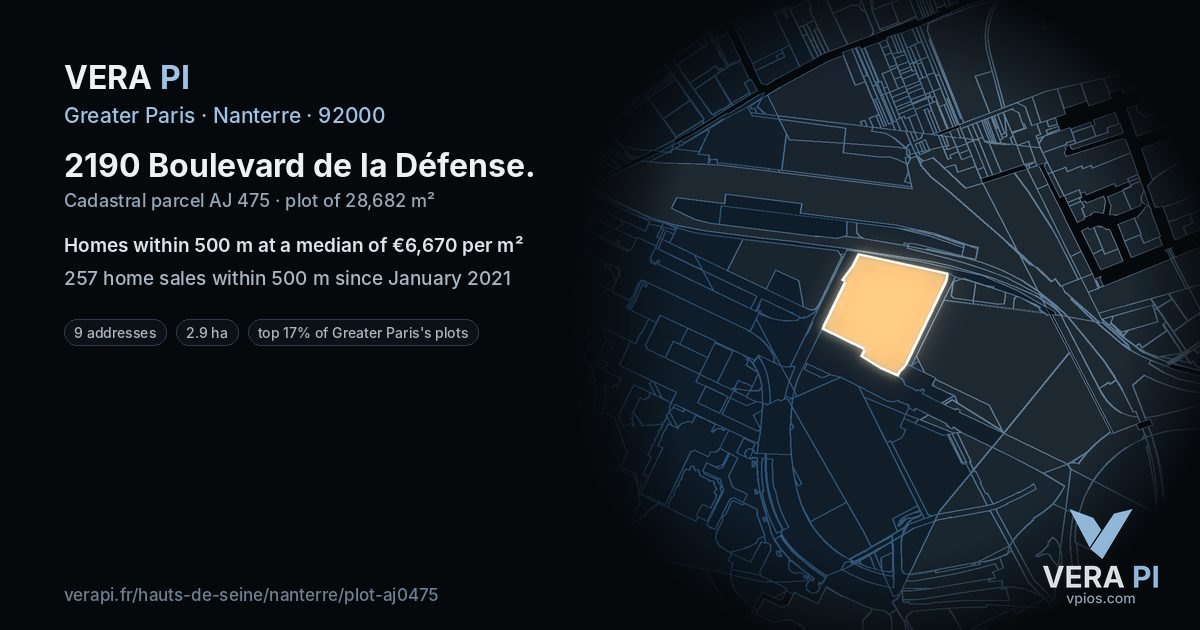 2190 Boulevard de la Défense, Nanterre at night – the plot lit, the parcels around coloured by the prices near them