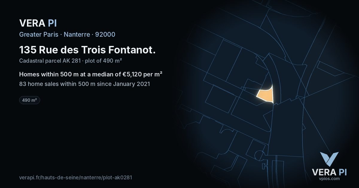 135 Rue des Trois Fontanot, Nanterre at night – the plot lit, the parcels around coloured by the prices near them