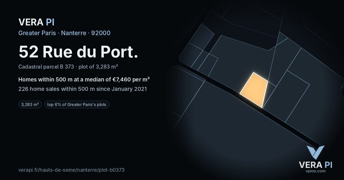 52 Rue du Port, Nanterre at night – the plot lit, the parcels around coloured by the prices near them