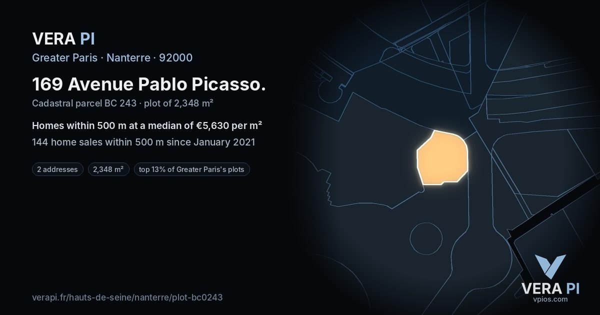 169 Avenue Pablo Picasso, Nanterre at night – the plot lit, the parcels around coloured by the prices near them