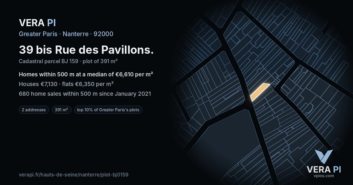 39 bis Rue des Pavillons, Nanterre at night – the plot lit, the parcels around coloured by the prices near them