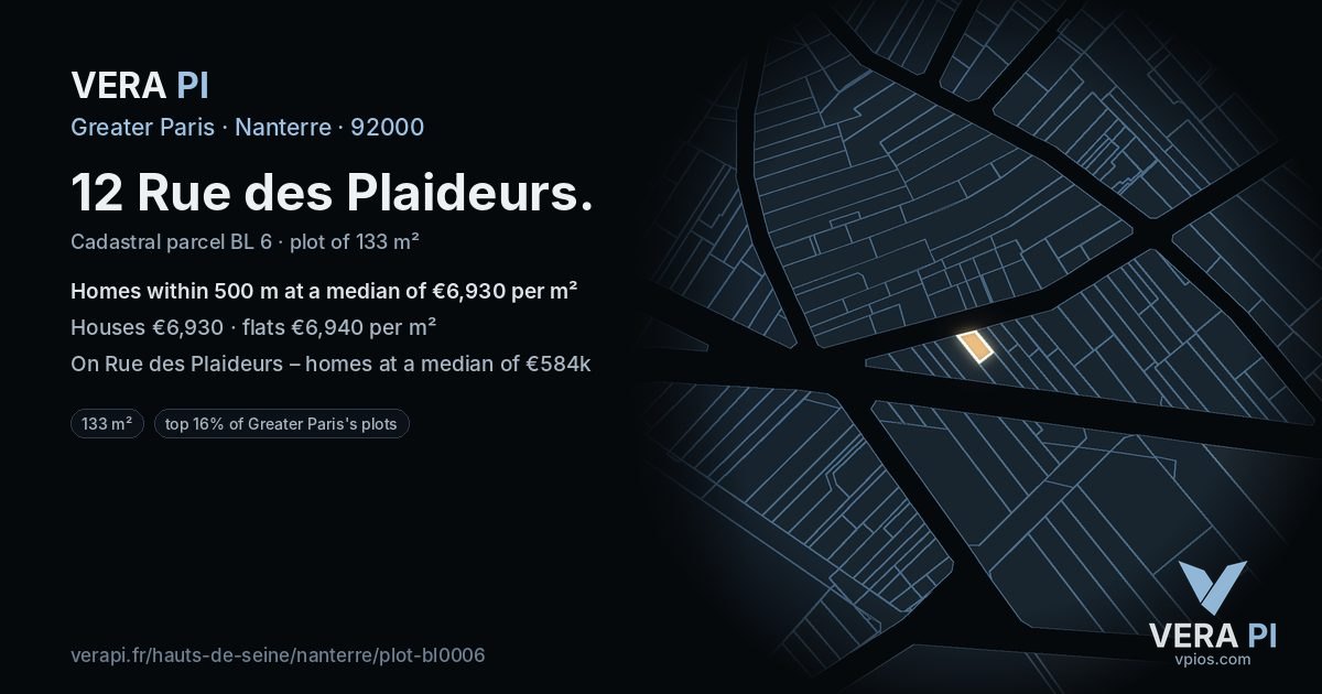 12 Rue des Plaideurs, Nanterre at night – the plot lit, the parcels around coloured by the prices near them