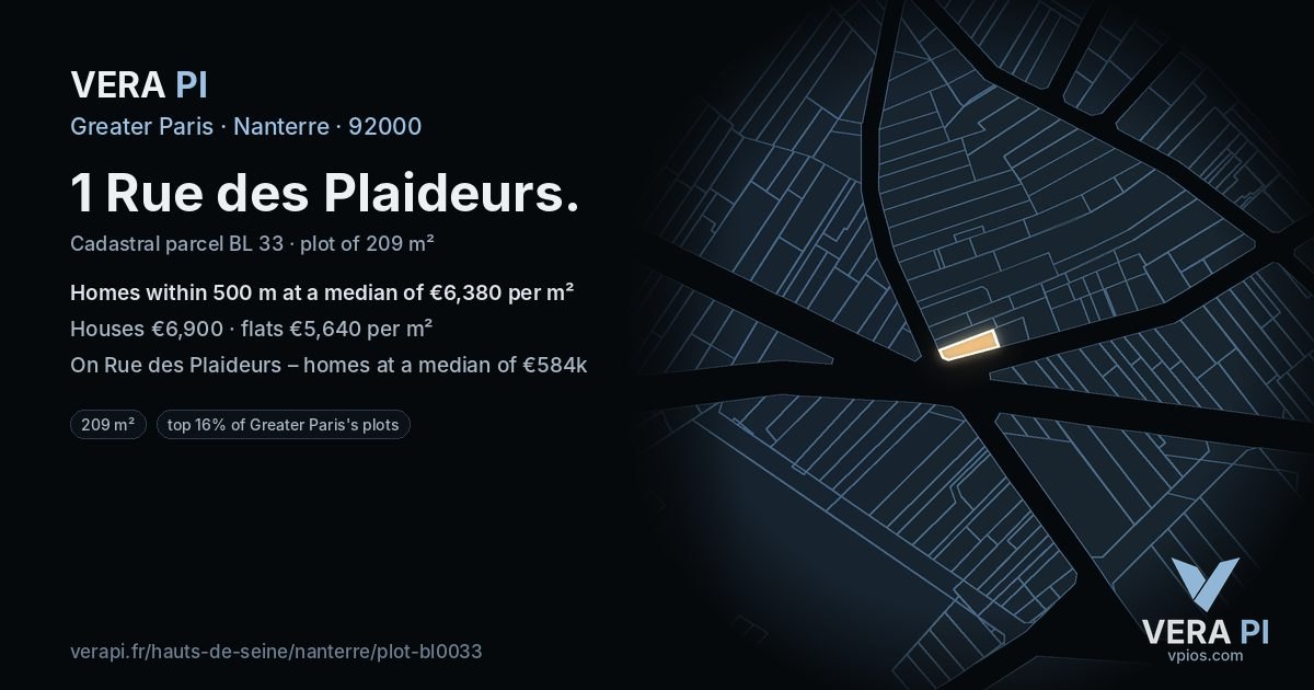 1 Rue des Plaideurs, Nanterre at night – the plot lit, the parcels around coloured by the prices near them