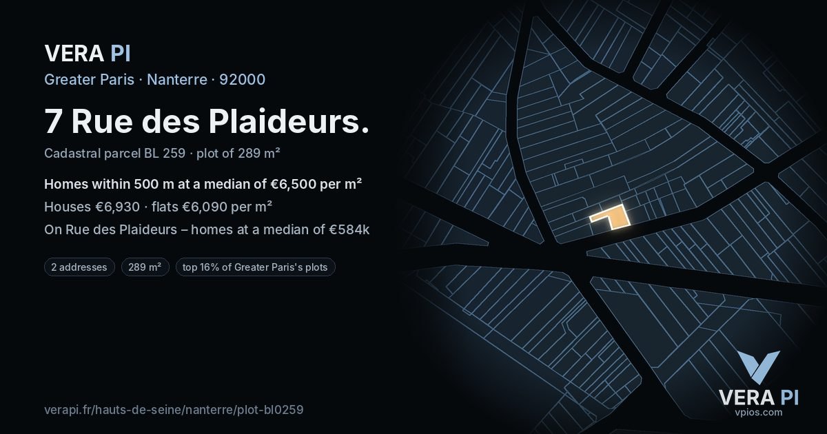 7 Rue des Plaideurs, Nanterre at night – the plot lit, the parcels around coloured by the prices near them