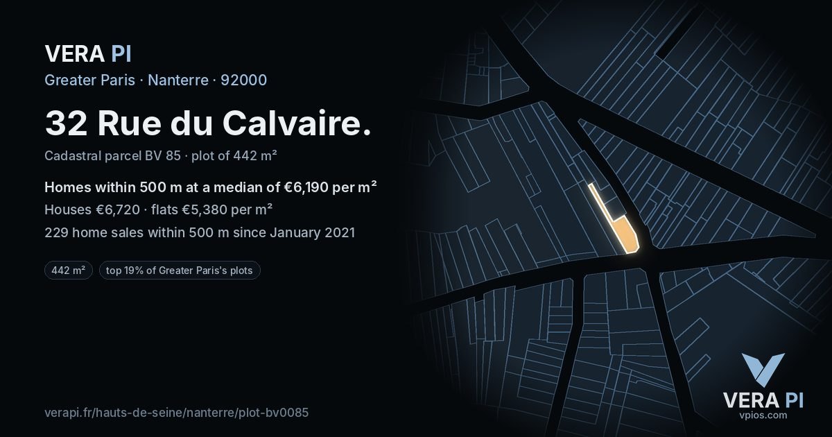 32 Rue du Calvaire, Nanterre at night – the plot lit, the parcels around coloured by the prices near them