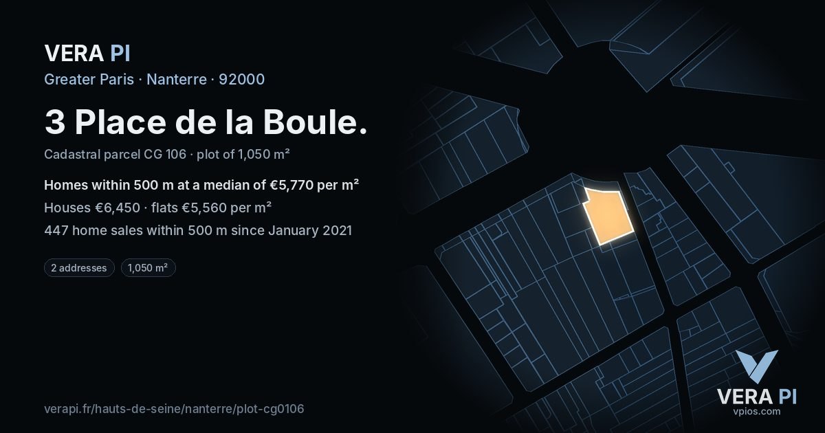 3 Place de la Boule, Nanterre at night – the plot lit, the parcels around coloured by the prices near them