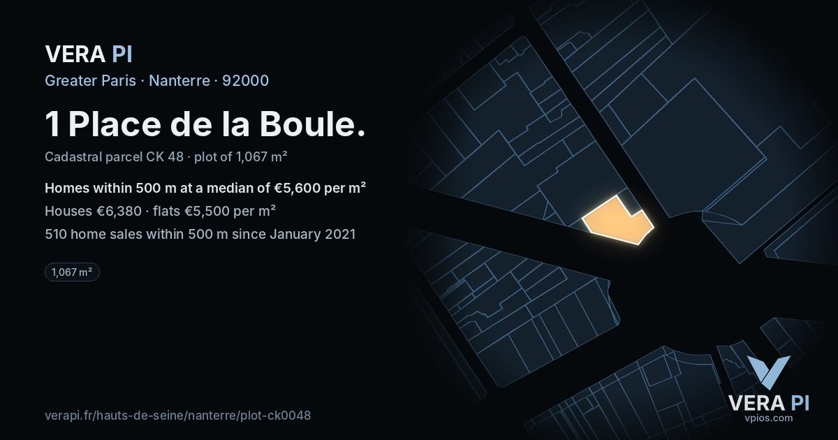 1 Place de la Boule, Nanterre at night – the plot lit, the parcels around coloured by the prices near them