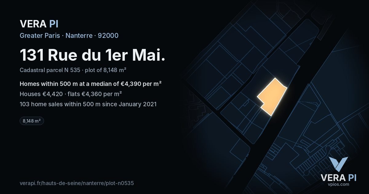 131 Rue du 1er Mai, Nanterre at night – the plot lit, the parcels around coloured by the prices near them