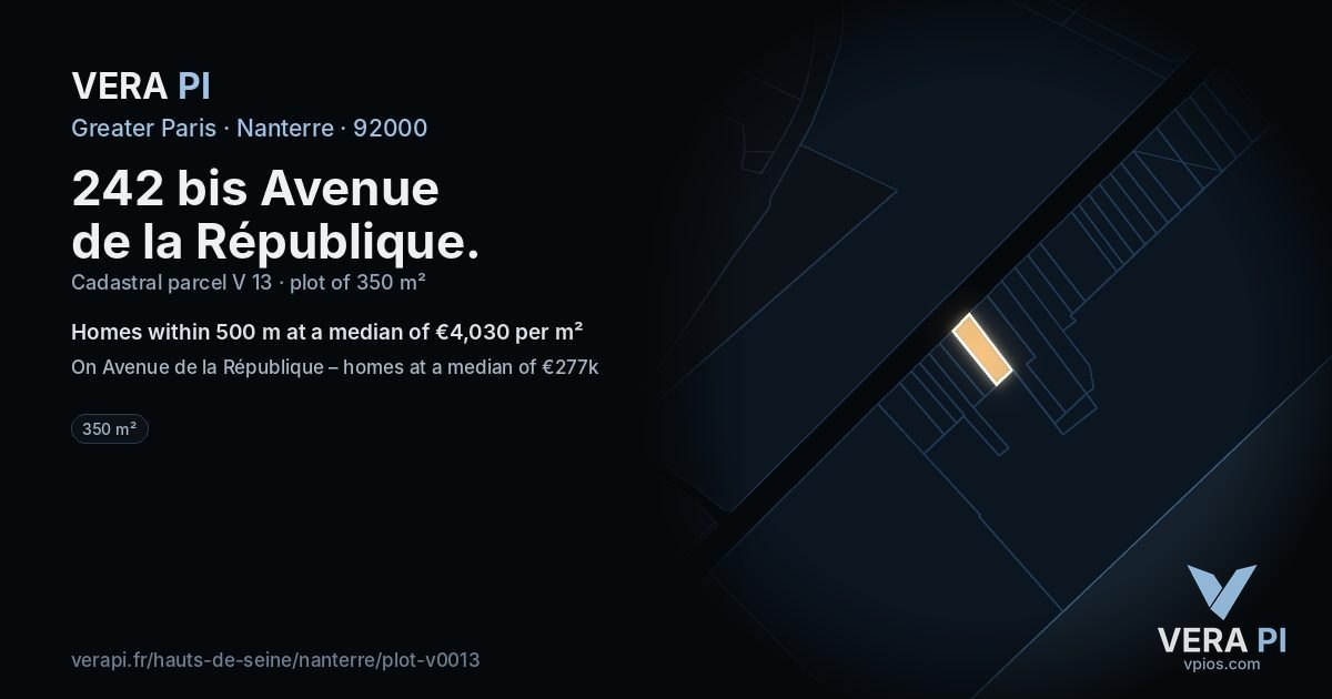 242 bis Avenue de la République, Nanterre at night – the plot lit, the parcels around coloured by the prices near them
