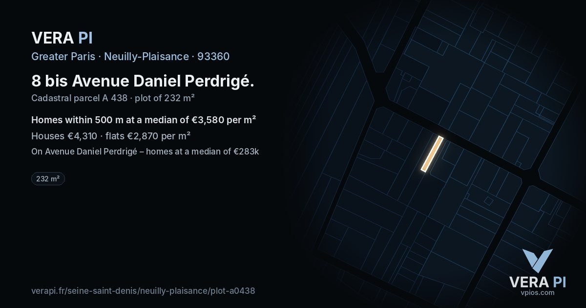 8 bis Avenue Daniel Perdrigé, Neuilly-Plaisance at night – the plot lit, the parcels around coloured by the prices near them