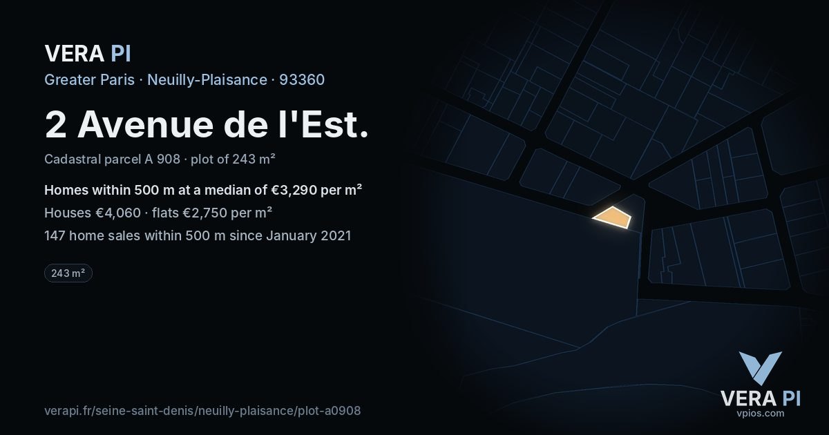 2 Avenue de l'Est, Neuilly-Plaisance at night – the plot lit, the parcels around coloured by the prices near them