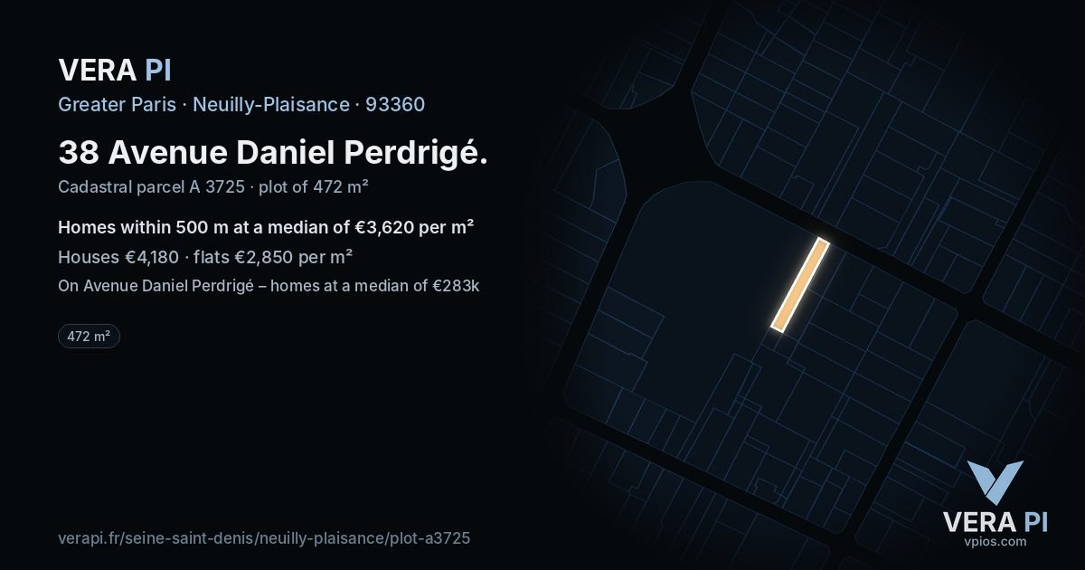 38 Avenue Daniel Perdrigé, Neuilly-Plaisance at night – the plot lit, the parcels around coloured by the prices near them