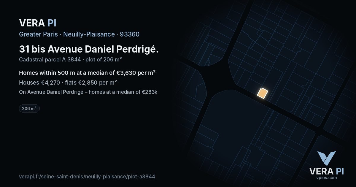 31 bis Avenue Daniel Perdrigé, Neuilly-Plaisance at night – the plot lit, the parcels around coloured by the prices near them