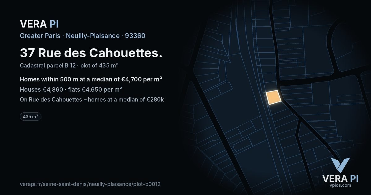 37 Rue des Cahouettes, Neuilly-Plaisance at night – the plot lit, the parcels around coloured by the prices near them