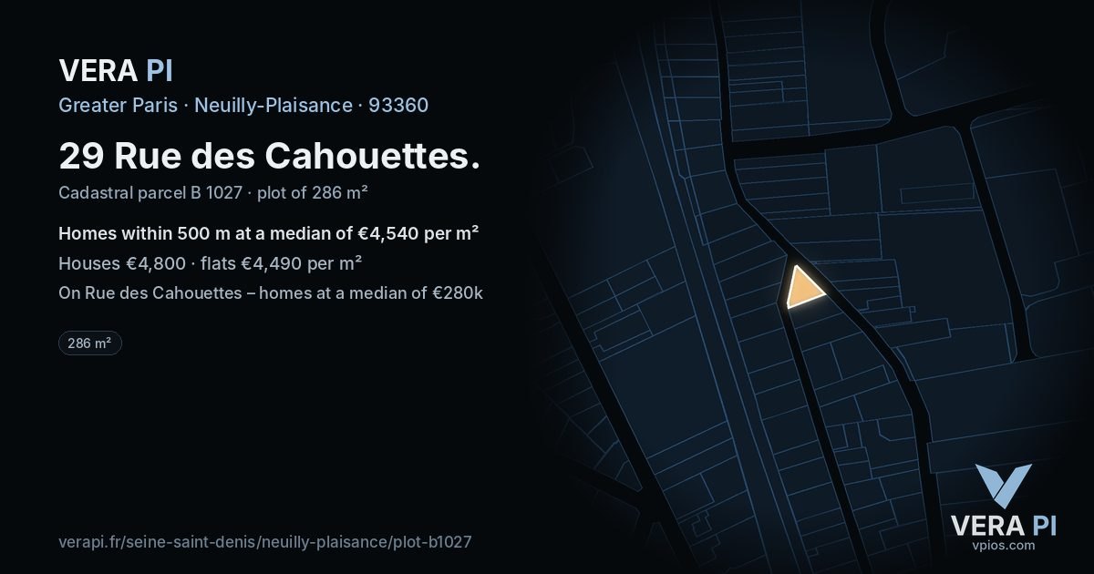 29 Rue des Cahouettes, Neuilly-Plaisance at night – the plot lit, the parcels around coloured by the prices near them