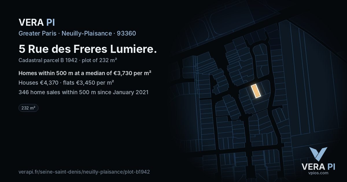 5 Rue des Freres Lumiere, Neuilly-Plaisance at night – the plot lit, the parcels around coloured by the prices near them