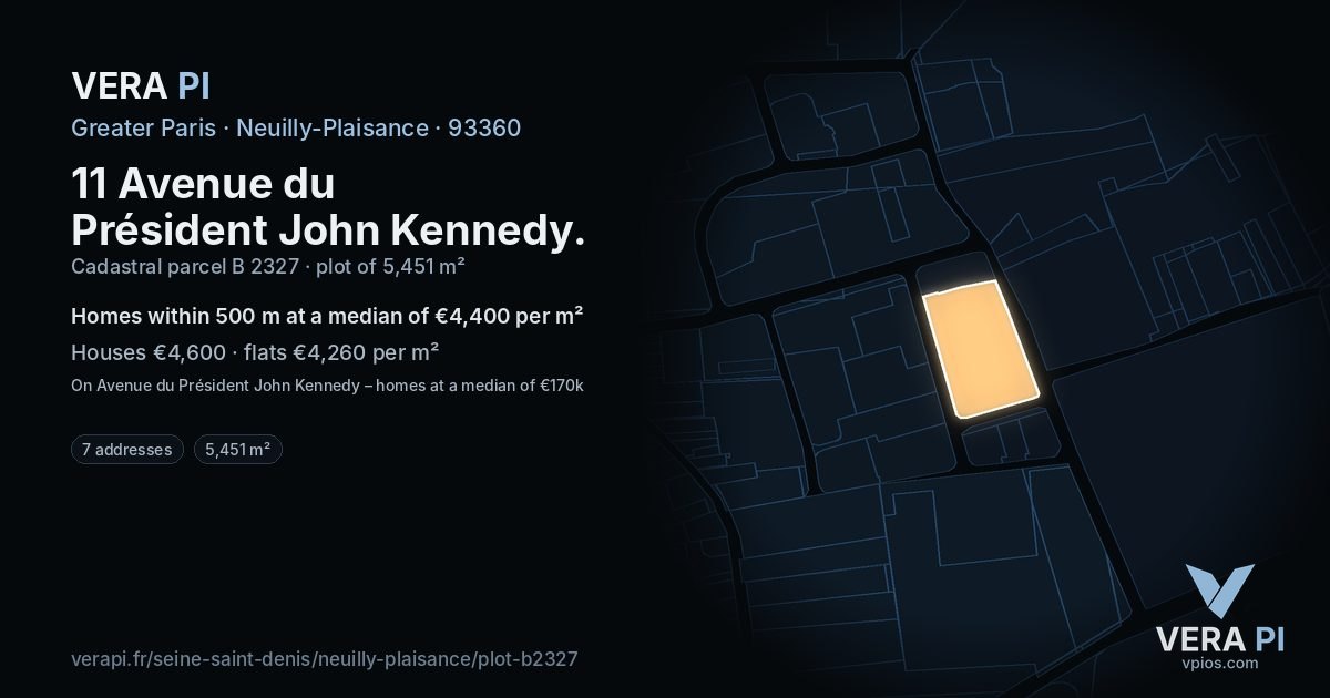 11 Avenue du Président John Kennedy, Neuilly-Plaisance at night – the plot lit, the parcels around coloured by the prices near them