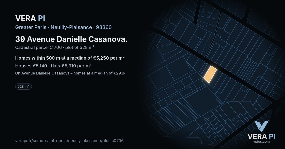 39 Avenue Danielle Casanova, Neuilly-Plaisance at night – the plot lit, the parcels around coloured by the prices near them