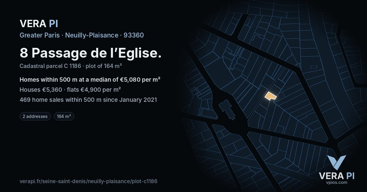 8 Passage de l’Eglise, Neuilly-Plaisance at night – the plot lit, the parcels around coloured by the prices near them
