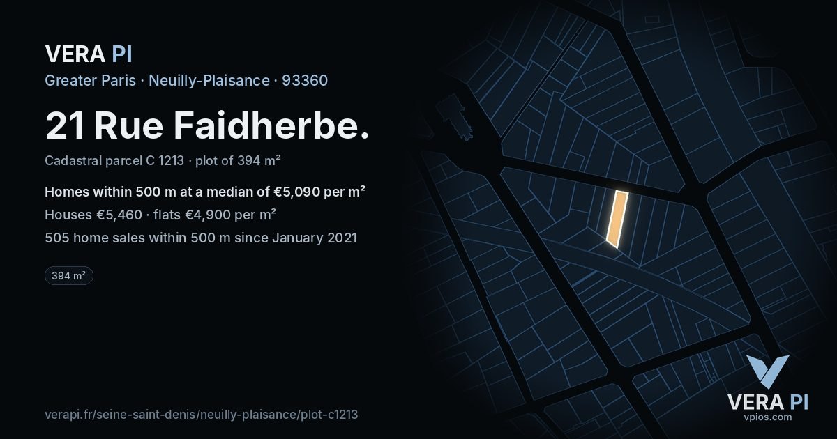 21 Rue Faidherbe, Neuilly-Plaisance at night – the plot lit, the parcels around coloured by the prices near them