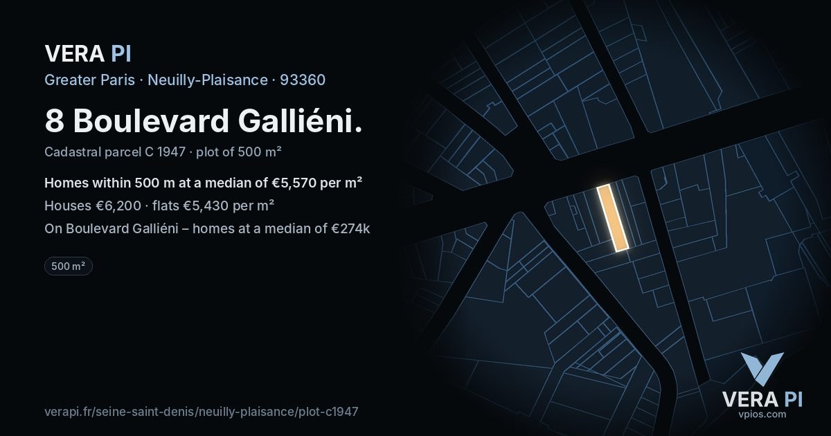 8 Boulevard Galliéni, Neuilly-Plaisance at night – the plot lit, the parcels around coloured by the prices near them