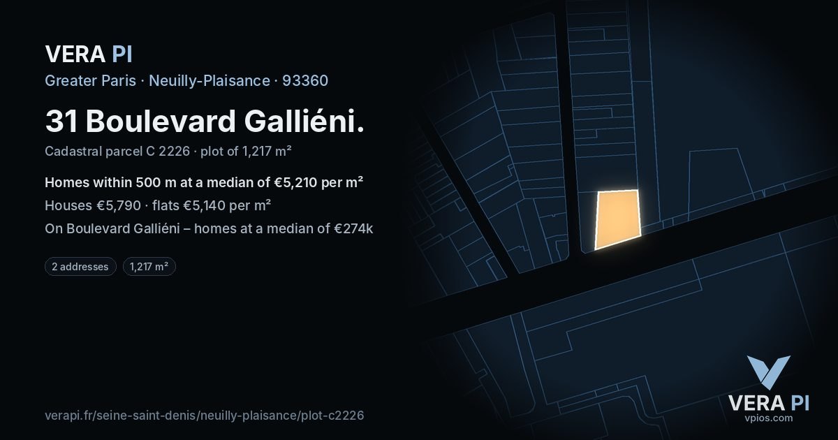31 Boulevard Galliéni, Neuilly-Plaisance at night – the plot lit, the parcels around coloured by the prices near them