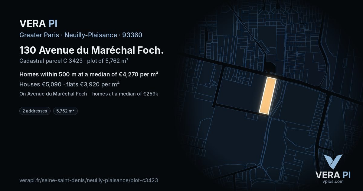 130 Avenue du Maréchal Foch, Neuilly-Plaisance at night – the plot lit, the parcels around coloured by the prices near them