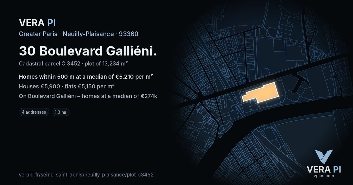 30 Boulevard Galliéni, Neuilly-Plaisance at night – the plot lit, the parcels around coloured by the prices near them