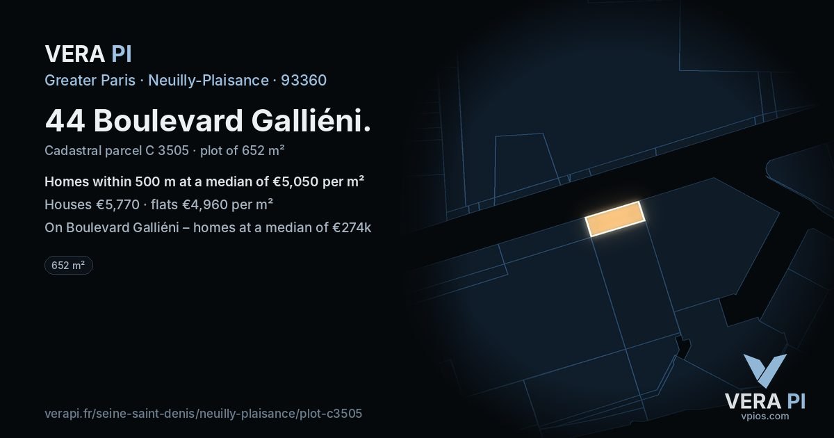 44 Boulevard Galliéni, Neuilly-Plaisance at night – the plot lit, the parcels around coloured by the prices near them