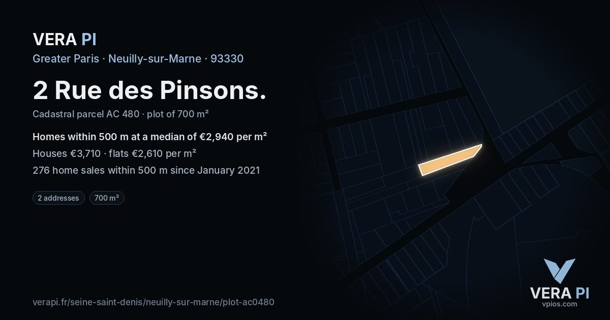 2 Rue des Pinsons, Neuilly-sur-Marne at night – the plot lit, the parcels around coloured by the prices near them