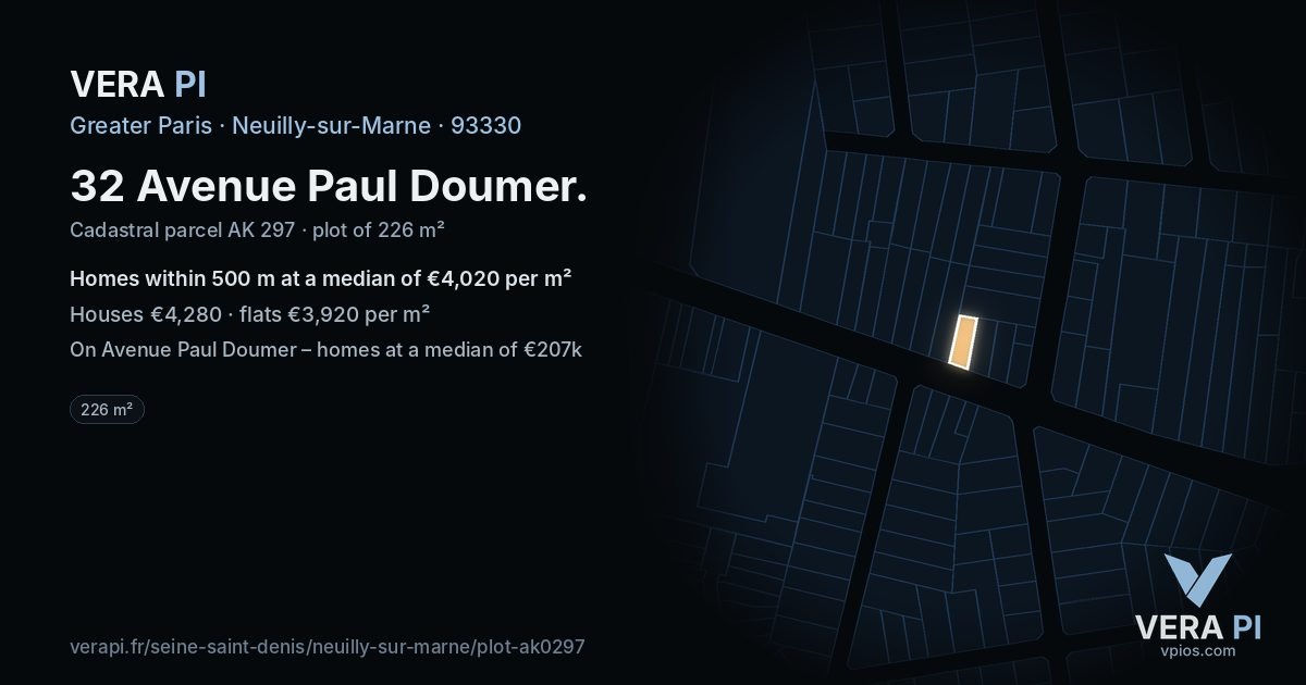 32 Avenue Paul Doumer, Neuilly-sur-Marne at night – the plot lit, the parcels around coloured by the prices near them