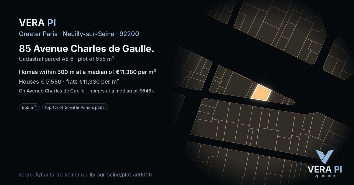 85 Avenue Charles de Gaulle, Neuilly-sur-Seine at night – the plot lit, the parcels around coloured by the prices near them