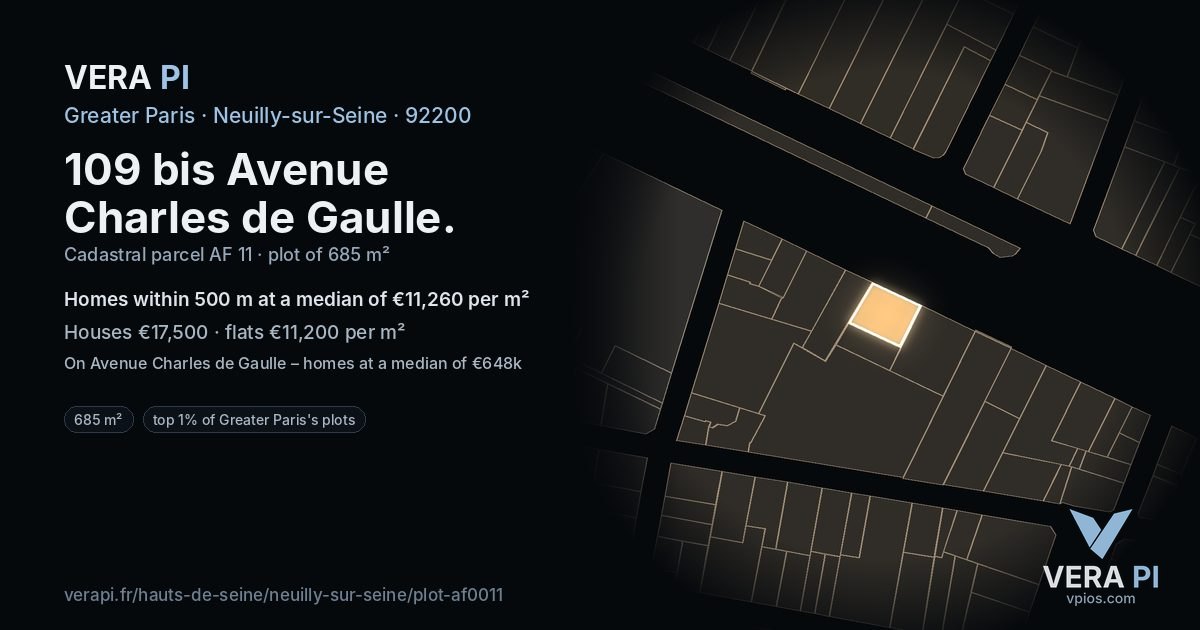 109 bis Avenue Charles de Gaulle, Neuilly-sur-Seine at night – the plot lit, the parcels around coloured by the prices near them
