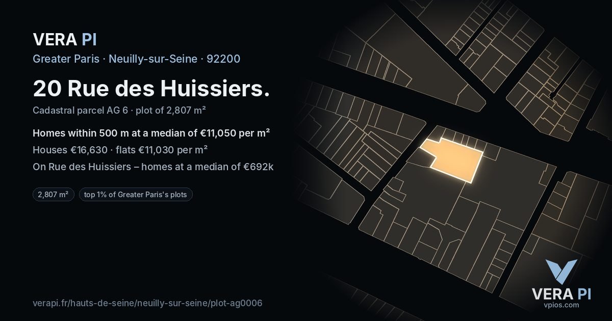 20 Rue des Huissiers, Neuilly-sur-Seine at night – the plot lit, the parcels around coloured by the prices near them
