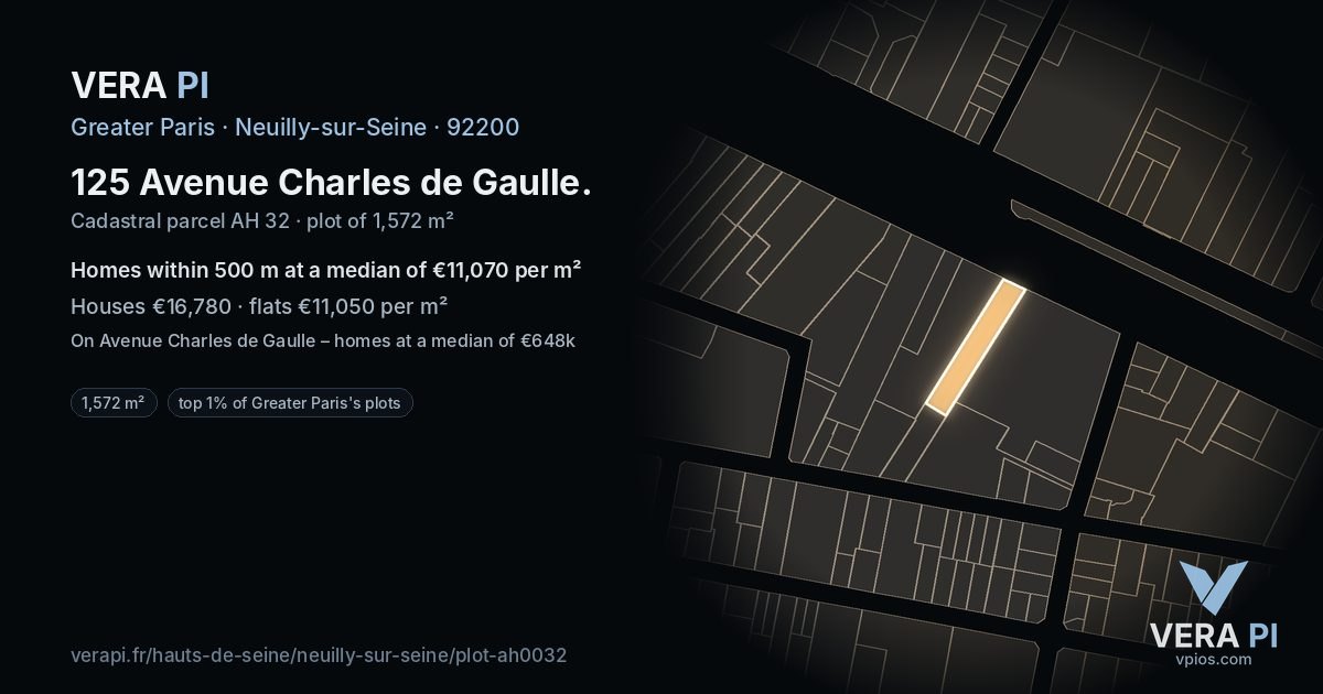 125 Avenue Charles de Gaulle, Neuilly-sur-Seine at night – the plot lit, the parcels around coloured by the prices near them