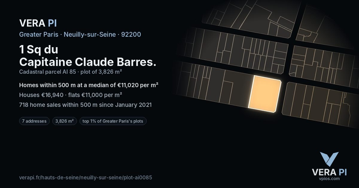 1 Sq du Capitaine Claude Barres, Neuilly-sur-Seine at night – the plot lit, the parcels around coloured by the prices near them