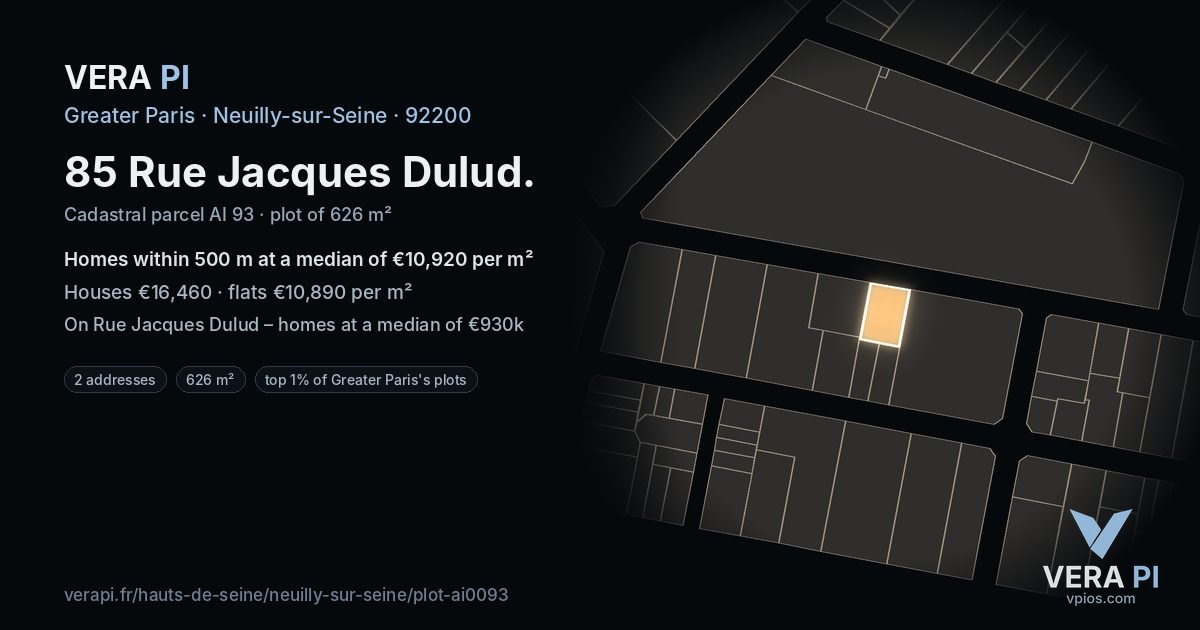 85 Rue Jacques Dulud, Neuilly-sur-Seine at night – the plot lit, the parcels around coloured by the prices near them