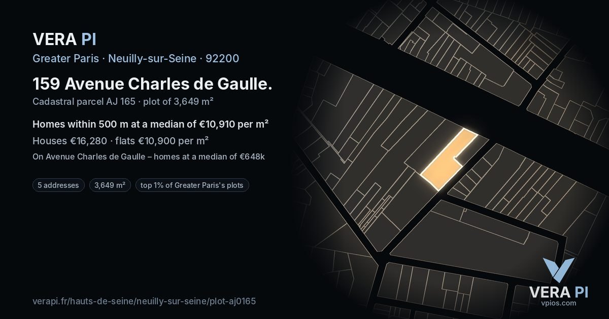 159 Avenue Charles de Gaulle, Neuilly-sur-Seine at night – the plot lit, the parcels around coloured by the prices near them