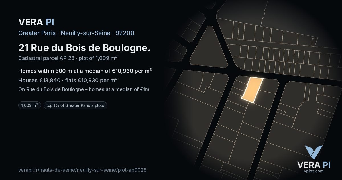 21 Rue du Bois de Boulogne, Neuilly-sur-Seine at night – the plot lit, the parcels around coloured by the prices near them