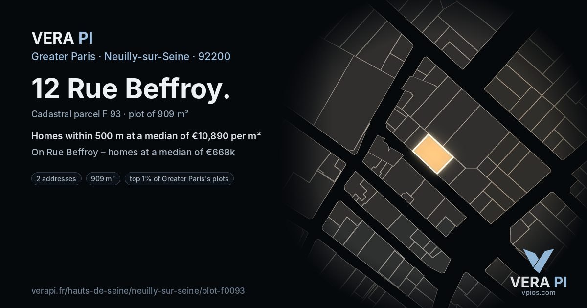 12 Rue Beffroy, Neuilly-sur-Seine at night – the plot lit, the parcels around coloured by the prices near them