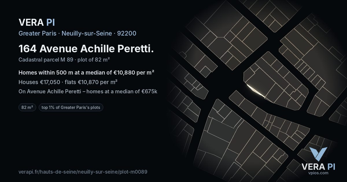 164 Avenue Achille Peretti, Neuilly-sur-Seine at night – the plot lit, the parcels around coloured by the prices near them