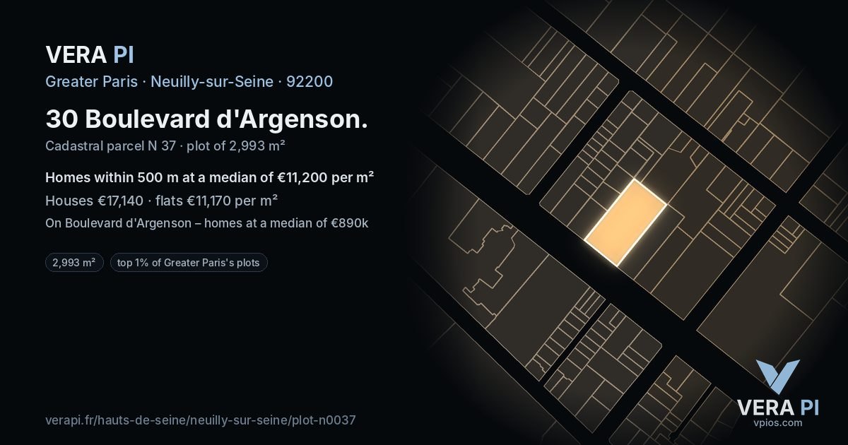 30 Boulevard d'Argenson, Neuilly-sur-Seine at night – the plot lit, the parcels around coloured by the prices near them