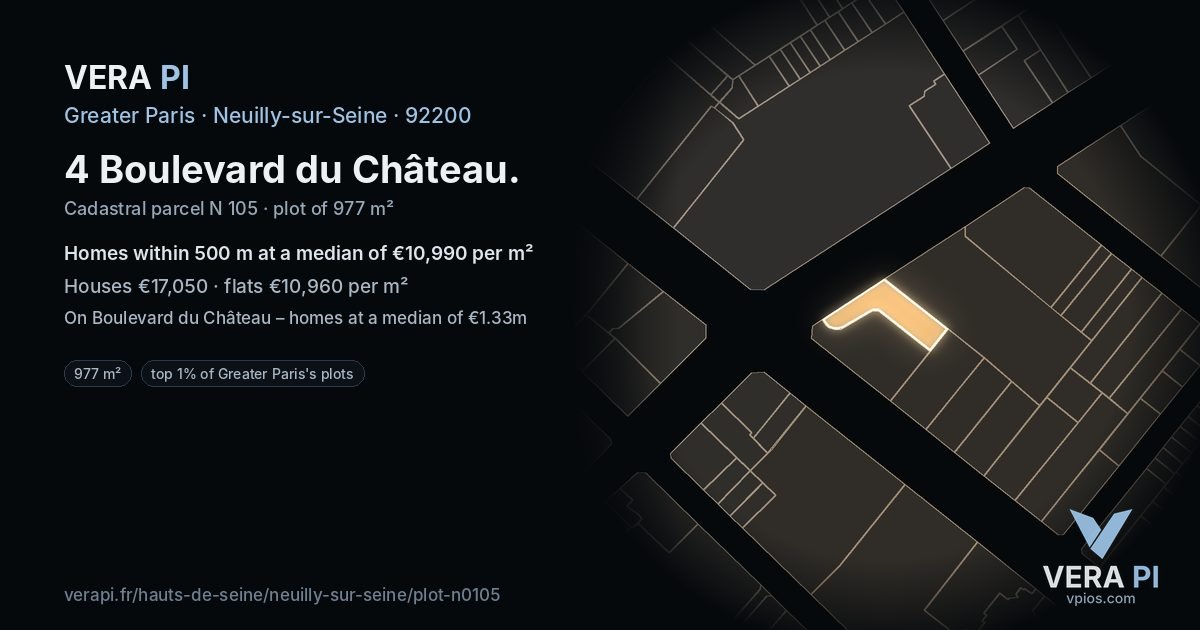 4 Boulevard du Château, Neuilly-sur-Seine at night – the plot lit, the parcels around coloured by the prices near them