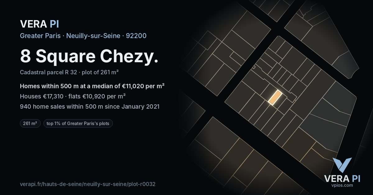 8 Square Chezy, Neuilly-sur-Seine at night – the plot lit, the parcels around coloured by the prices near them